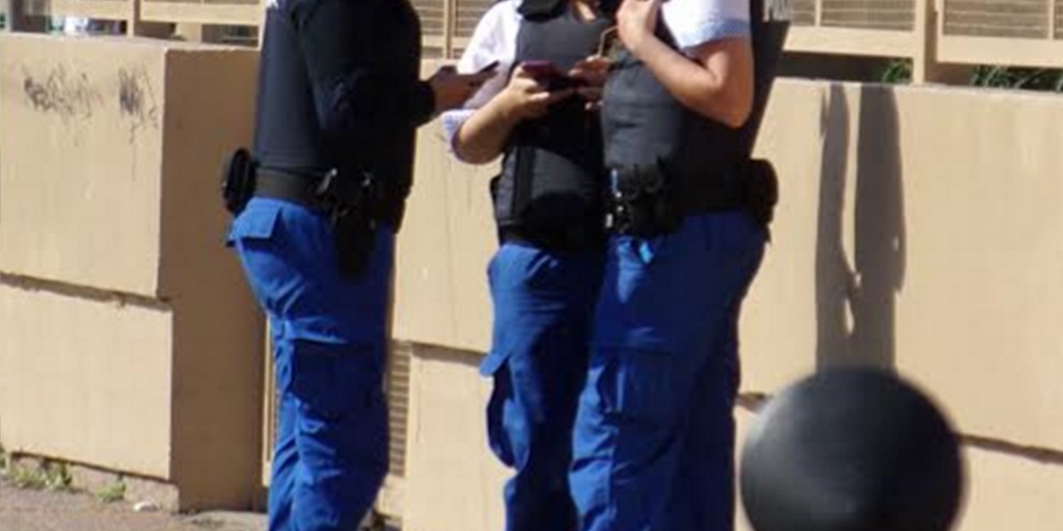 Quilmes: prohíben a policías usar sus celulares para evitar distracciones | Actualidad