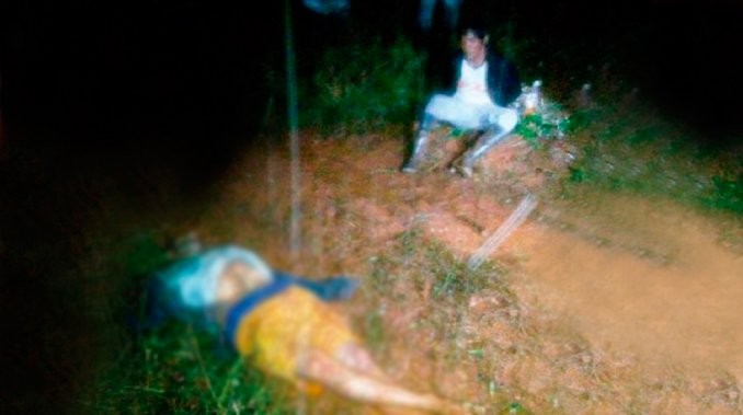 Mató a su hermanastro y se sentó a tomar alcohol al lado del cuerpo | Actualidad