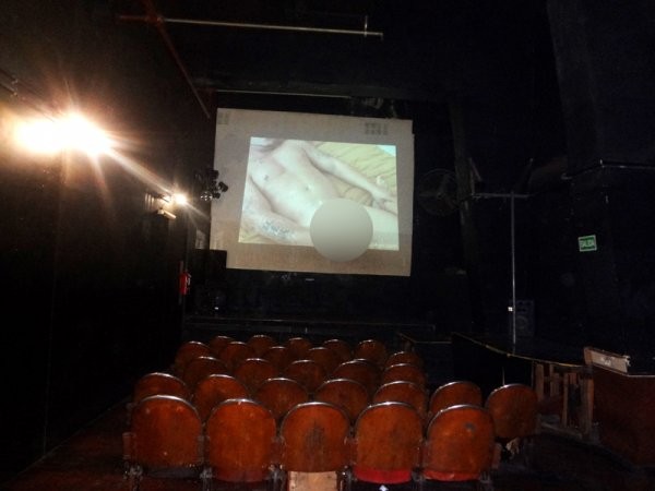 Clausuraron un cine porno porteño por permitir encuentros sexuales | Actualidad