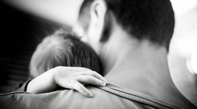 Pareja de hombres que alquiló un vientre en Estados Unidos logró anotar a sus mellizos | Actualidad