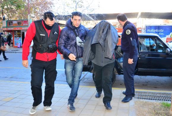 Detuvieron a empleados de la AFIP acusados de borrar deudas de empresarios | Actualidad