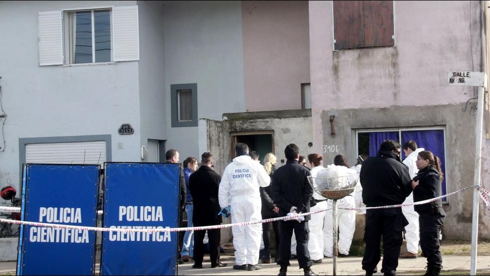 Masacre de Necochea: el asesino degolló a su esposa y le dio 10 puñaladas a cada víctima | Actualidad