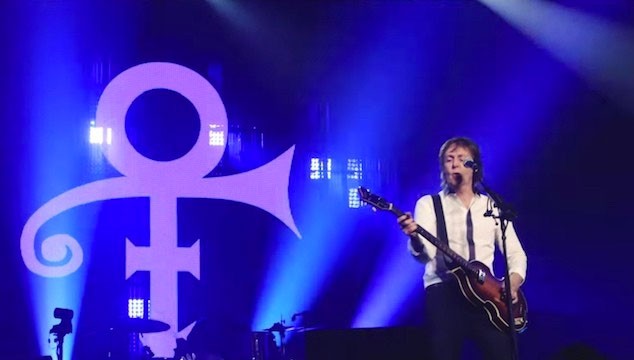 La carta de puño y letra que le escribió Paul McCartney a Prince se vendió en 15 mil dólares | Espectáculos