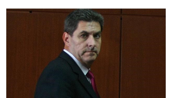 Piden que se investigue al juez que decidió detener a una secretaria del tribunal por desoir su orden | Actualidad