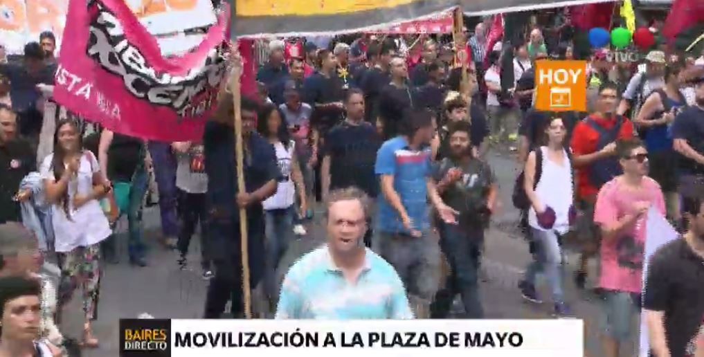 La izquierda se moviliza a Plaza de Mayo "contra el ajuste y el tarifazo" | Política