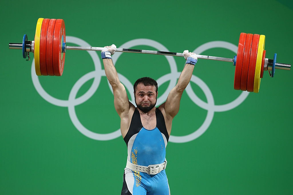 Video viral: el insólito baile del pesista para festejar la medalla de oro | Deportes