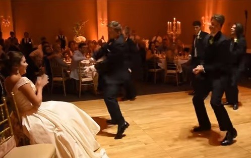 Video: el baile sorpresa del novio que avergonzó a la novia en un casamiento | Curiosidades