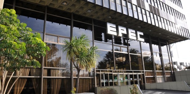 Dos empleadas le pagaron la boleta de luz a una jubilada para que no le corten el servicio | Actualidad