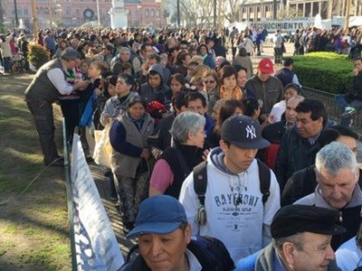 Como con las manzanas y peras, mañana habrá un "verdurazo" en Plaza de Mayo | Política