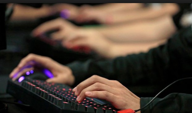 Mató a su madre de hambre por internarla en un centro para adictos a Internet | Internacionales