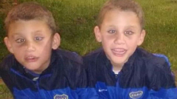 Mellizos no videntes de 5 años necesitan realizar un costoso tratamiento | Actualidad