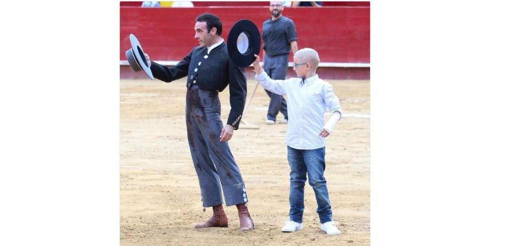 Escándalo en España por mensajes contra un niño con cáncer que sueña con ser torero | Actualidad