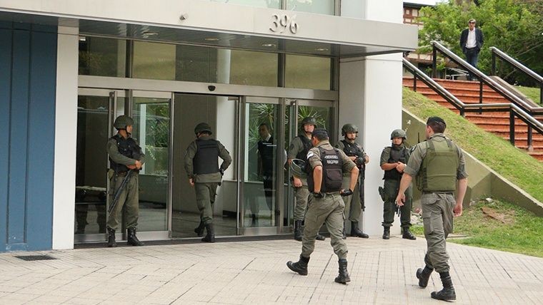 Empresarios, contadores y escribanos fueron detenidos por fraude en Rosario | Actualidad