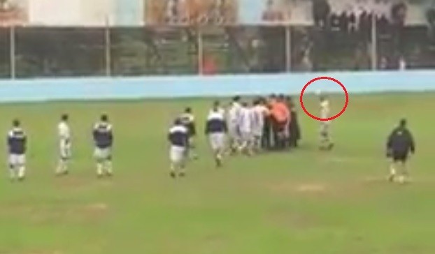El APREVIDE prohibió el ingreso a las canchas al futbolista que agredió a una referí | Deportes