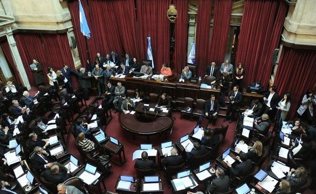 Senador de Cambiemos consideró que la ley de paridad de género "tiene olor fascista" | Política