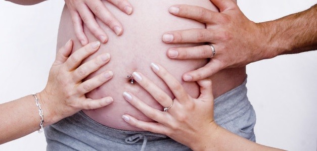 La Justicia reconoció como madre a una mujer que no aportó óvulos ni tuvo al bebé en su vientre | Actualidad