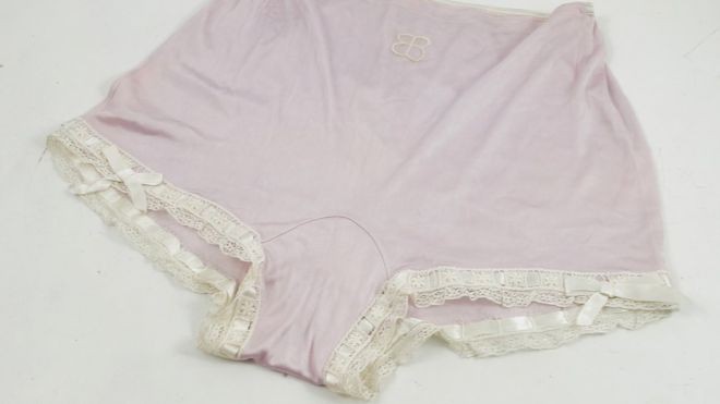 Subastaron bombachas de la esposa de Hitler | Curiosidades