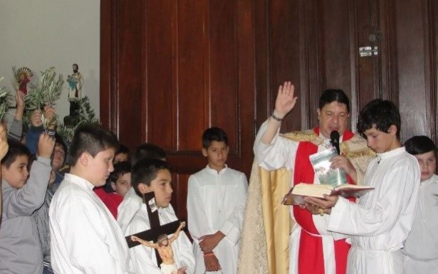 Declaración de otro niño complica al cura Escobar Gaviria en causa por abusos sexuales | Actualidad