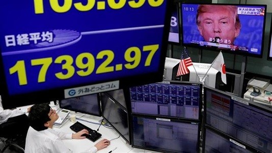 Caen las bolsas de Asia y Europa por la victoria de Trump | Internacionales