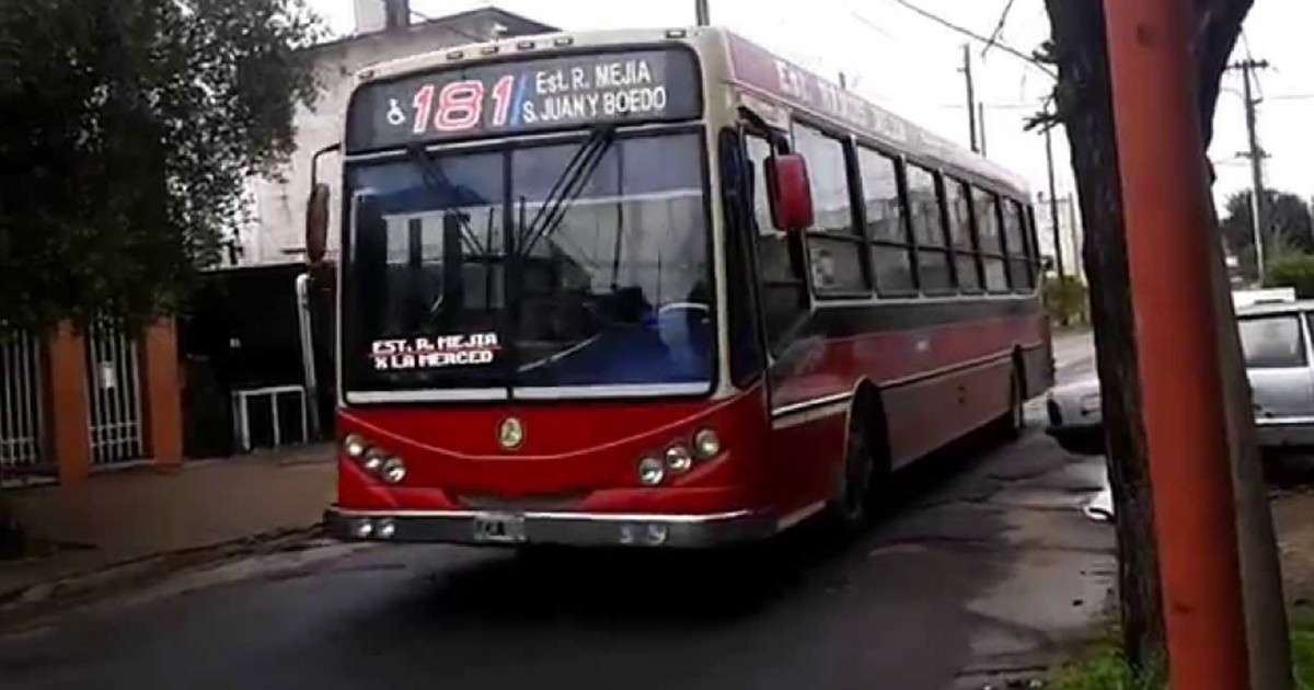 Agresión a un chofer de colectivo: defendió a una mujer y lo atacaron con un machete | Actualidad