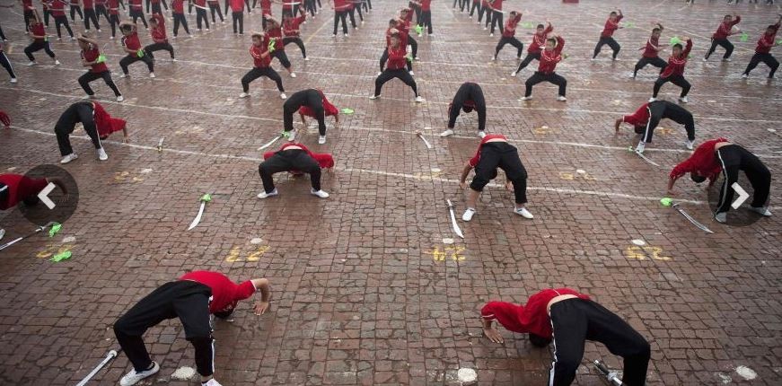 China: enseñan fútbol con técnicas de kung-fu | Deportes