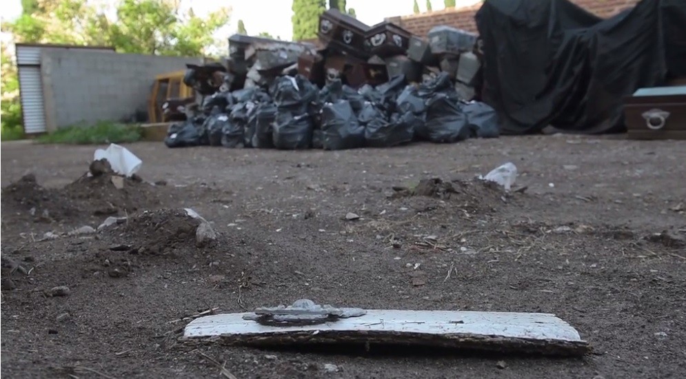 Denuncian existencia de dos fosas comunes con 400 cadáveres en cementerio San Vicente de Córdoba | Actualidad