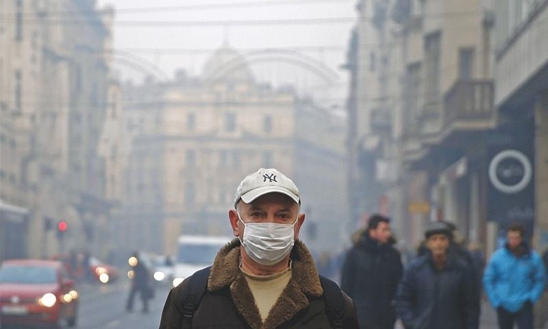El smog tapa Sarajevo y el gobierno regala los boletos de transporte público para que no usen el auto | Internacionales