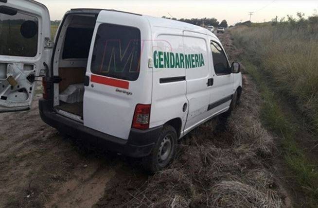 Simularon un operativo de Gendarmería, asaltaron un blindado y se llevaron más de un millón de pesos | Actualidad