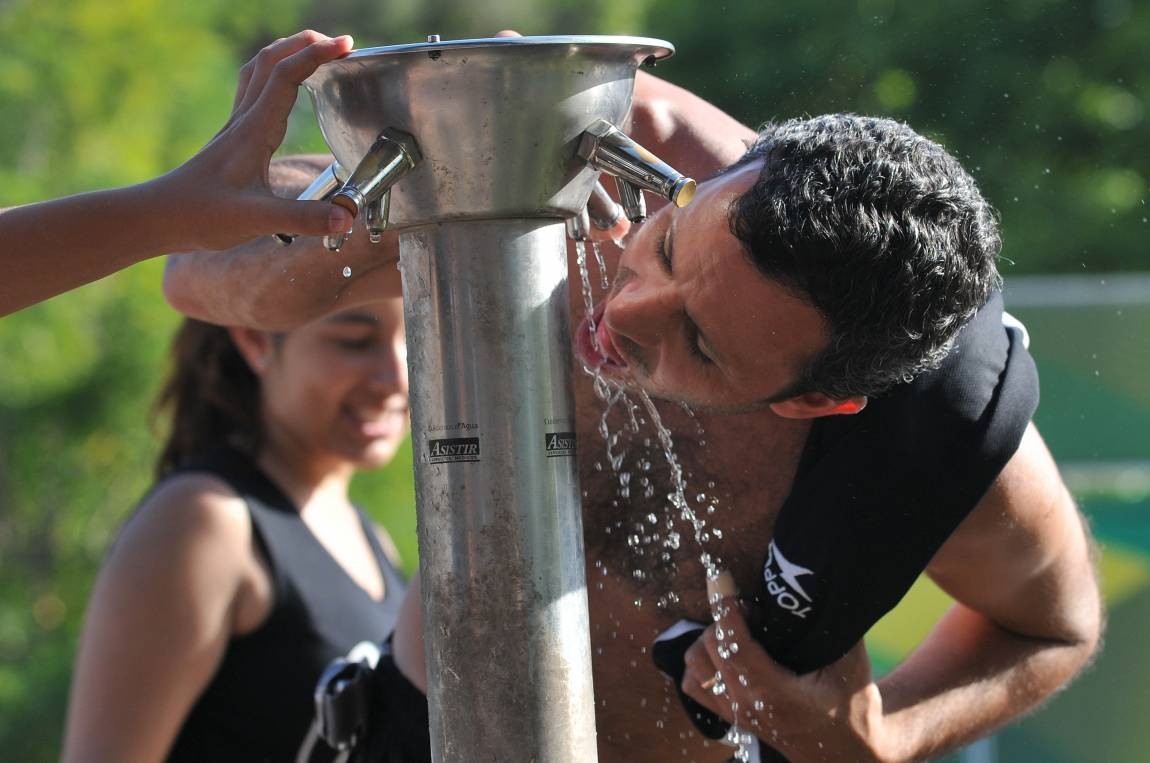 Consejos para atravesar la ola de calor, que continúa con alerta naranja | Actualidad