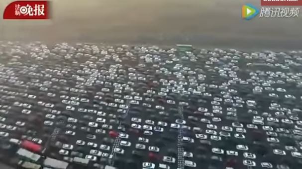 Un drone captó un espectacular atasco en una autopista de China | Tecno