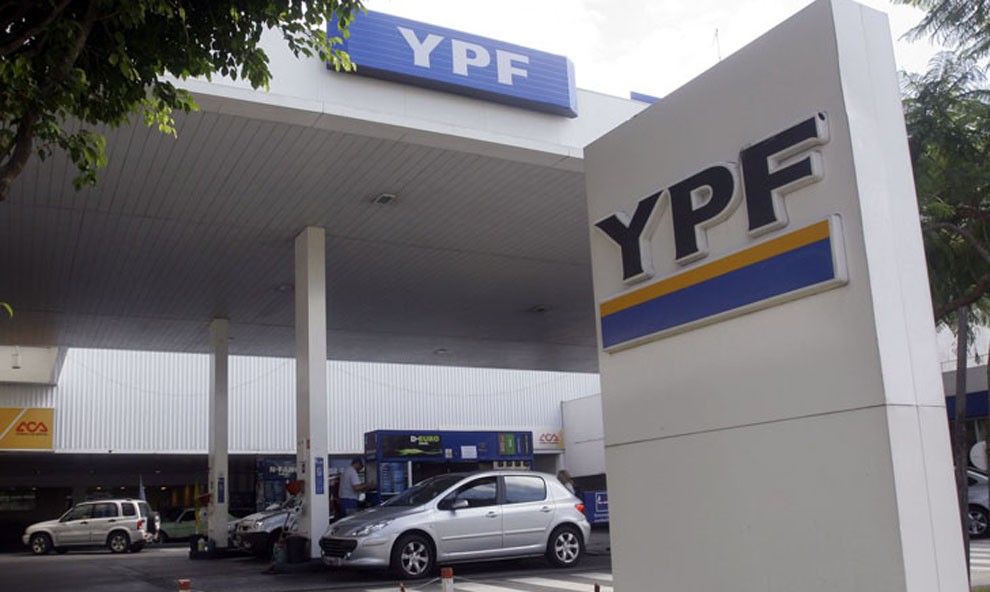 El presidente de YPF justificó la suba en la nafta: "El año pasado sólo pudimos aumentar un 31%" | Política