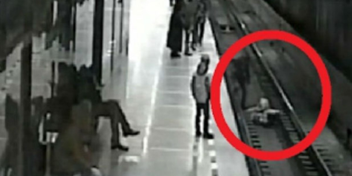 Video: se arrojó a las vías del subte para salvar a un nene de 8 años | Redes