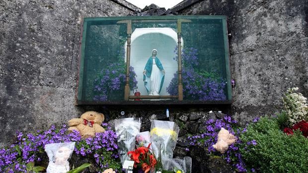 Horror en Irlanda: hallaron una fosa común con restos de 800 bebés en un ex orfanato católico | Internacionales