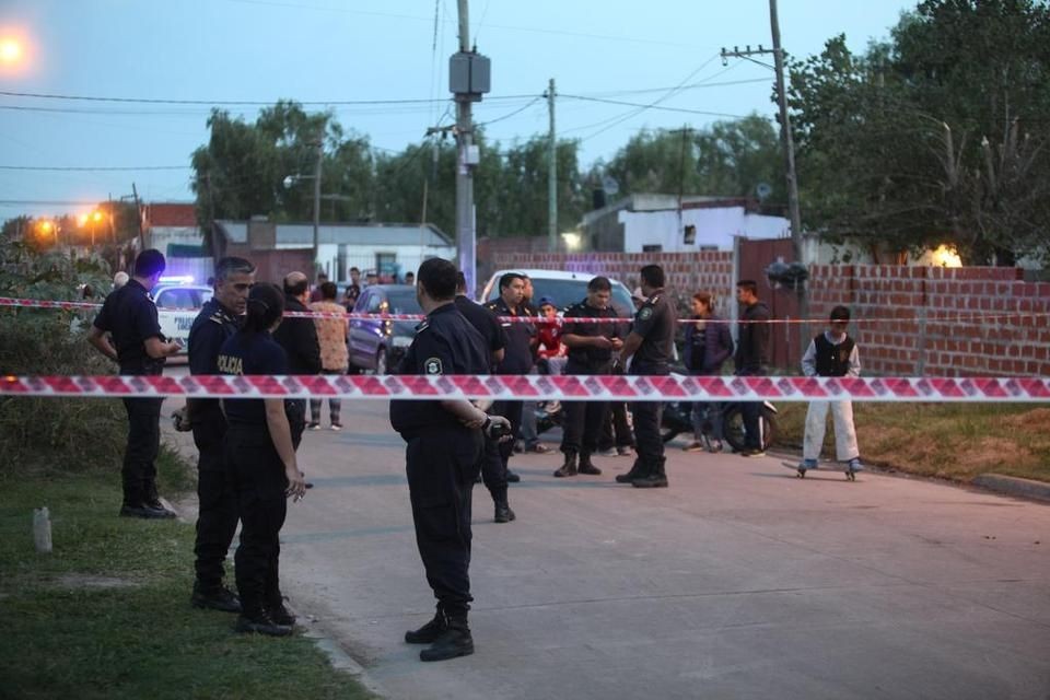 Hallaron muerta a una pareja de policías en su casa de Berisso | Actualidad