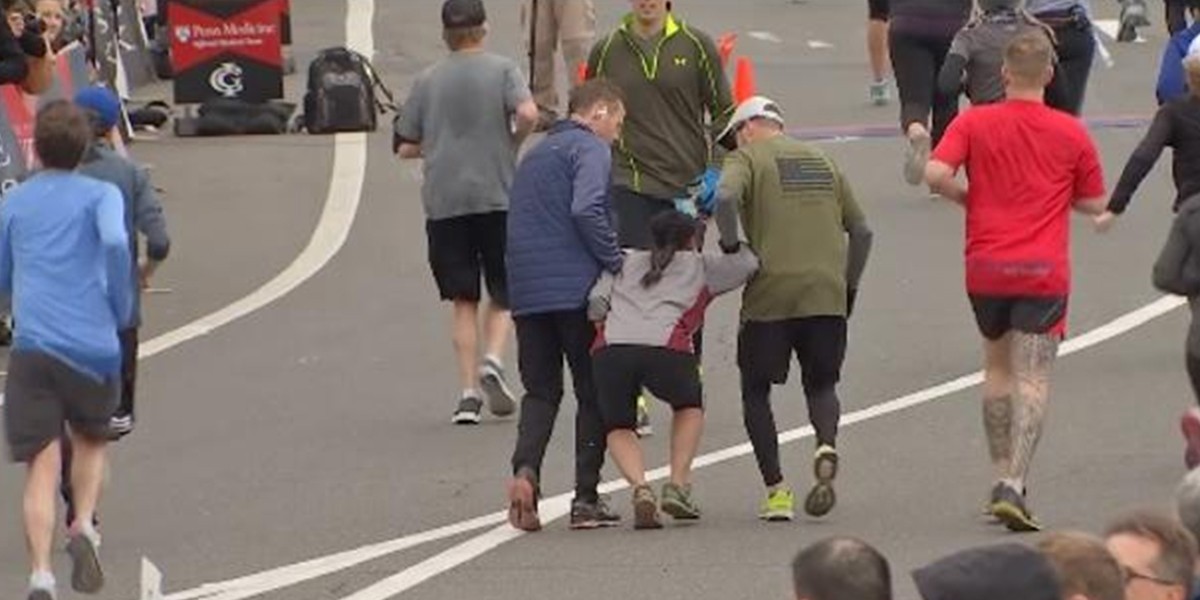 La imagen de la maratón de Filadelfia que conmueve al mundo | Deportes