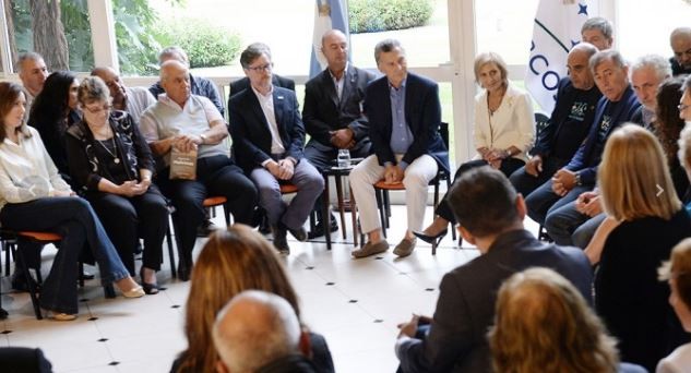 Macri recibió a veteranos de Malvinas a 35 años de la guerra: “Nuestro reclamo es irrenunciable” | Política