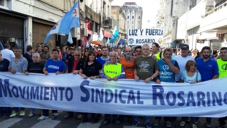 Dispar adhesión al paro nacional en las provincias | Política