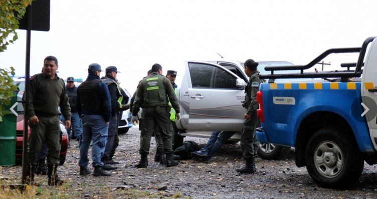 Arrojó mochilas con más de 3 millones de pesos por la Ruta 40 | Actualidad
