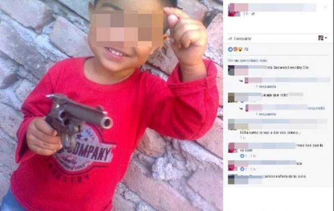 Indignación en las redes por la foto de un nene con un arma en la mano | Actualidad