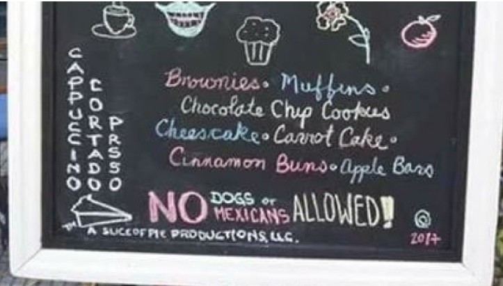 "No se admiten perros ni mexicanos": polémico cartel en un bar | Internacionales