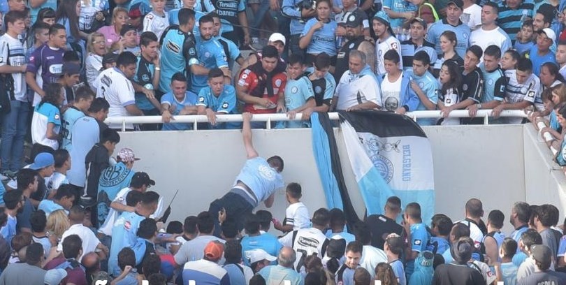 Murió el hincha de Belgrano arrojado desde una tribuna en el estadio de Córdoba | Actualidad