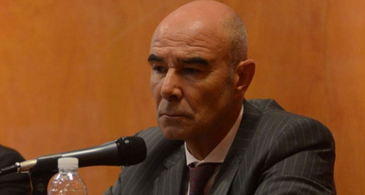 Gómez Centurion está internado en "coma farmacológico inducido" | Política