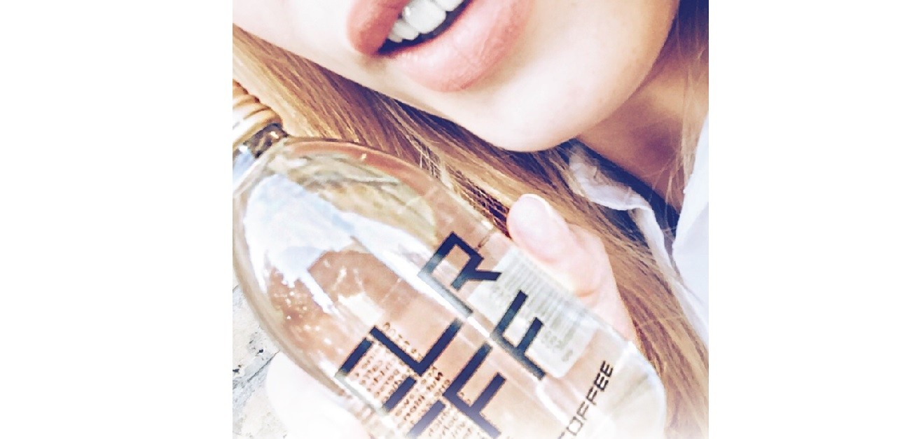 Crean el primer café transparente que no mancha los dientes | Curiosidades