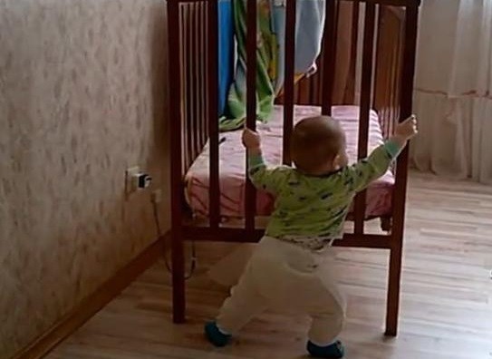 "Popeye", el súper bebé ruso que mueve solo la cuna | Curiosidades