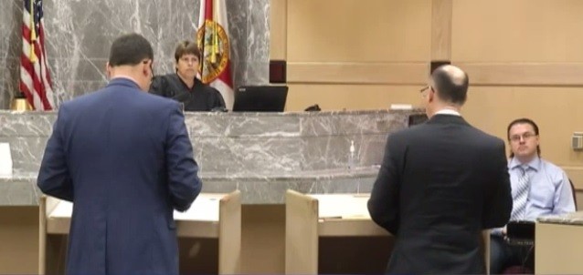 Juzgan a un hombre por asfixiar a su novia mientras tenían sexo oral | Internacionales