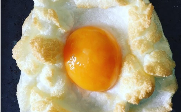 Cómo preparar los "huevos nube", el nuevo furor de Instagram | Redes