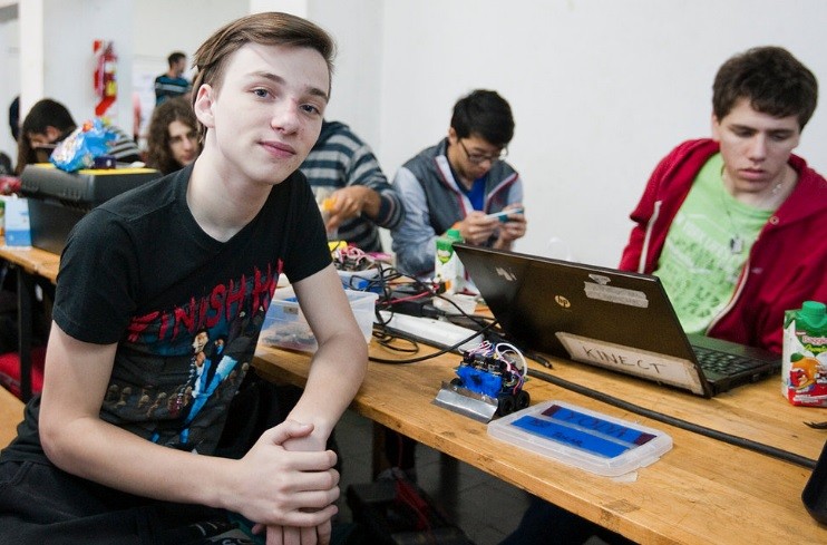 Un joven argentino creó una app que brinda mayor independencia a las personas sordas | Tecno