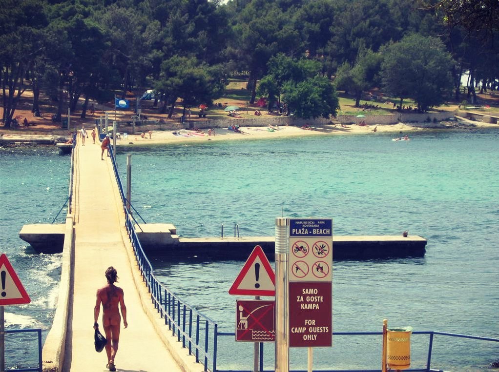 La increíble ciudad nudista en la que se puede tener sexo en la calle | Curiosidades