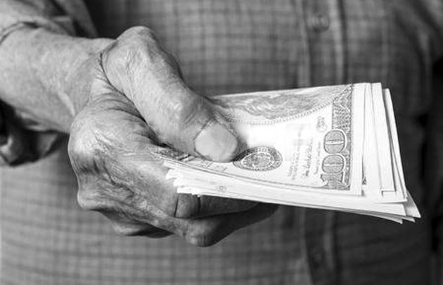 Le hicieron "el cuento del tío" a una anciana de 75 años, la golpearon y le robaron todo | Actualidad