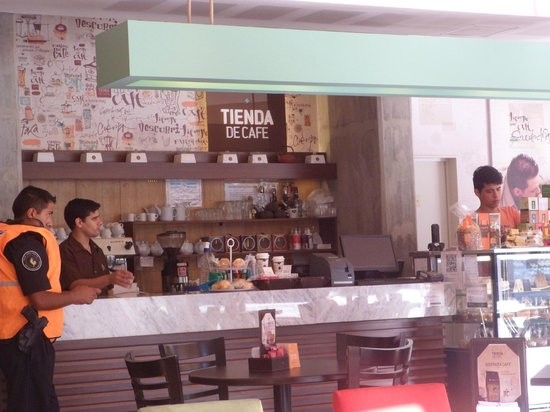 Asaltaron una cafetería en Colegiales y también les robaron pertenencias a los clientes | Actualidad